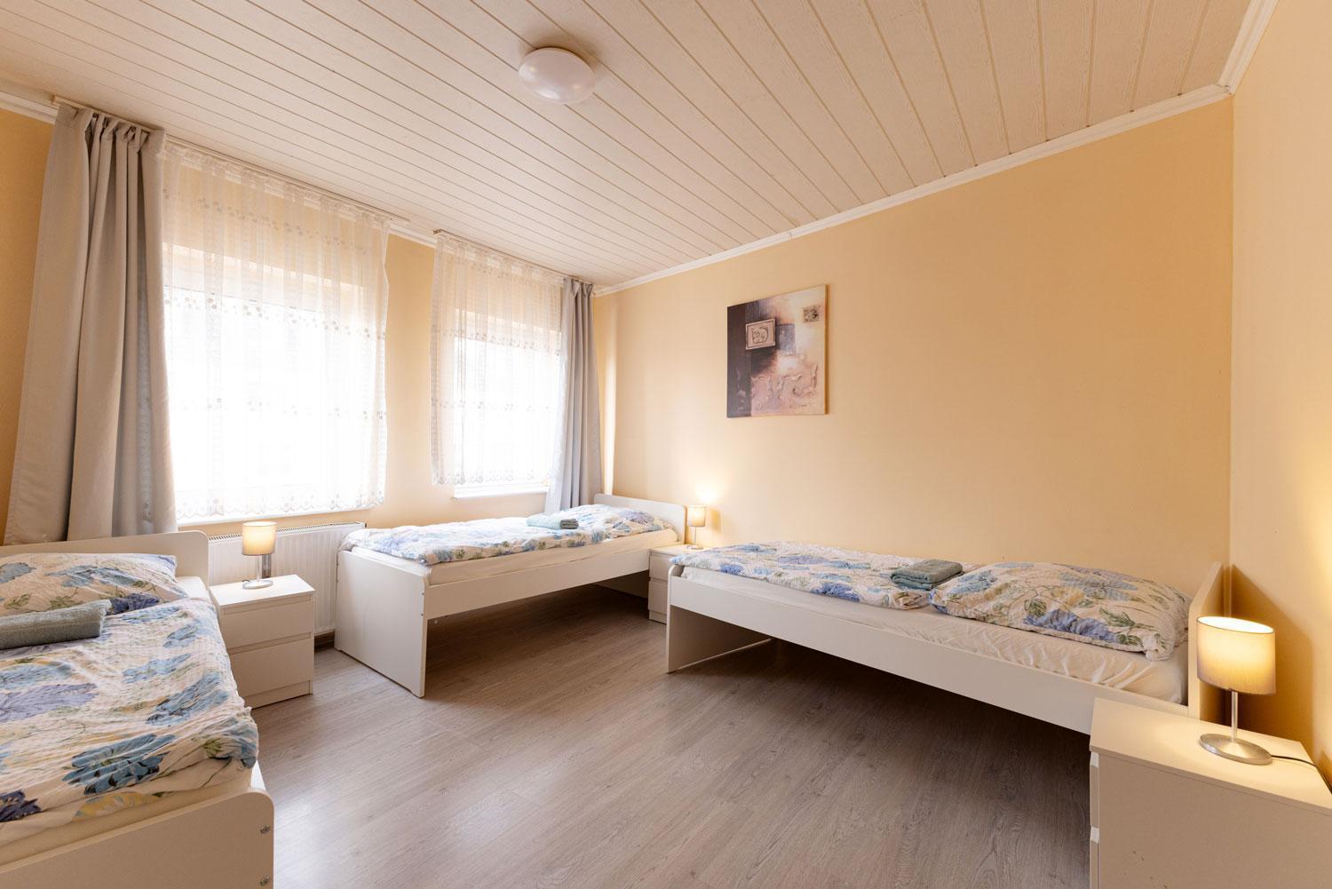Cozy Apartments In Muelheim Cologne Exterior photo